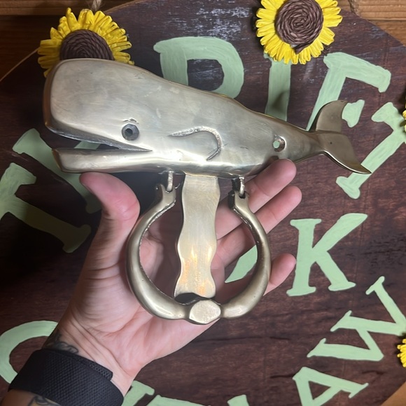Vintage Brass Whale Door Knocker Outside Decor Home Nautical Sea Fish Ocean MCM - Picture 7 of 7